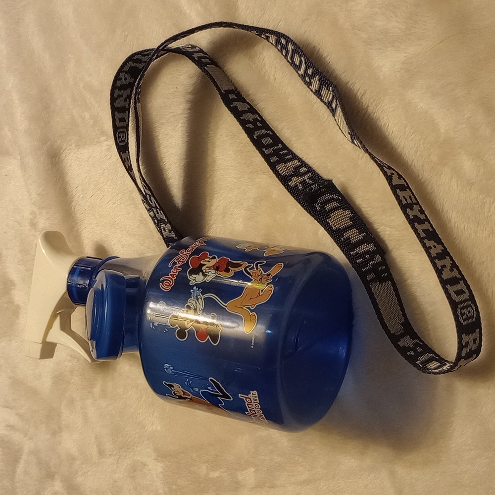 Disney Parks misting water bottle